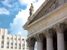 New York State Supreme Court building in Lower Manhattan. Via Shutterstock