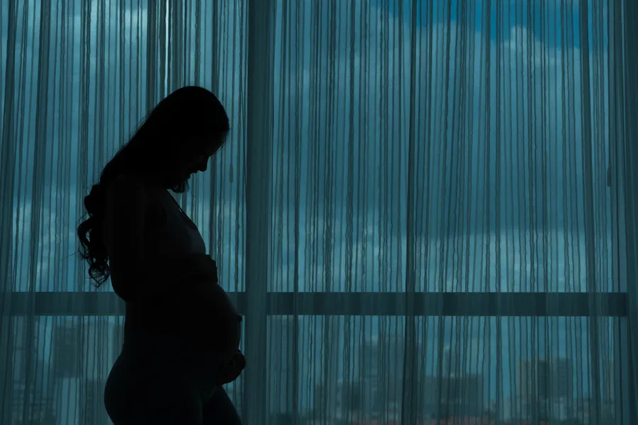 Silhouette of pregnant woman. ?w=200&h=150