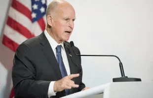 overnor of California Jerry Brown at the Paris COP21, United nations conference on climate change.   Frederic Legrand_Shutterstock