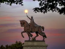 Statue of King Louis IX of France in Forest Park, St. Louis, Missouri. 