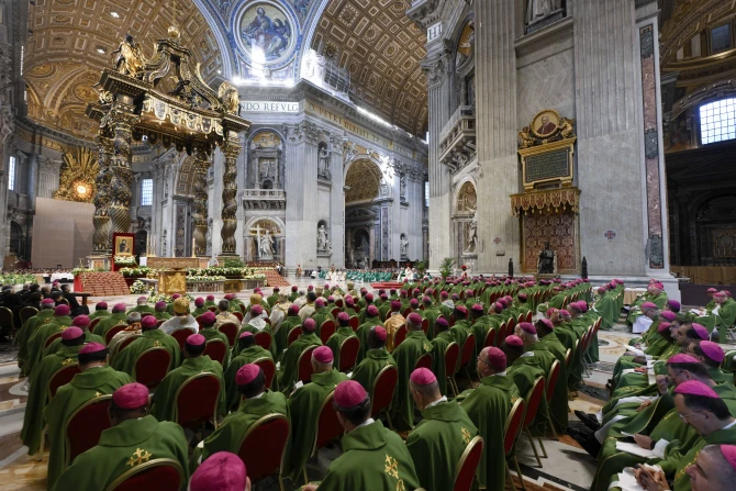 Pope Francis closing synod Mass