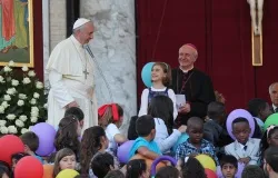 Pope Francis greets families of pilgrims Oct. 26 in St. Peter's Square. ?w=200&h=150