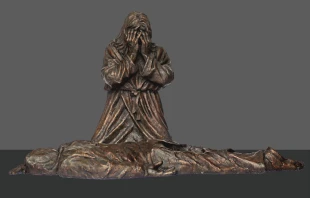 Christ mourns a murder victim in the statue “Thou Shalt Not Kill” by Timothy Schmalz. Credit: Courtesy of the Archdiocese of Baltimore