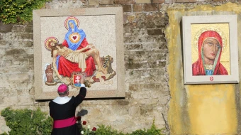 Archbishop Bernard Bober of Košice, president of the Slovak Bishops’ Conference, blesses the new mosaic of Our Lady of Sorrows in the Vatican Gardens at a ceremony attended by Slovak President Peter Pellegrini and Vatican officials on Dec. 5, 2025