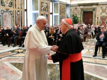 Pope Francis greets participants in a conference on the Italian diaspora in Europe at the Vatican’s Clementine Hall, Nov. 11, 2021.