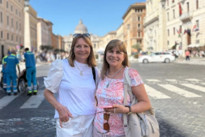 Norma Pérez and Olga Pallares