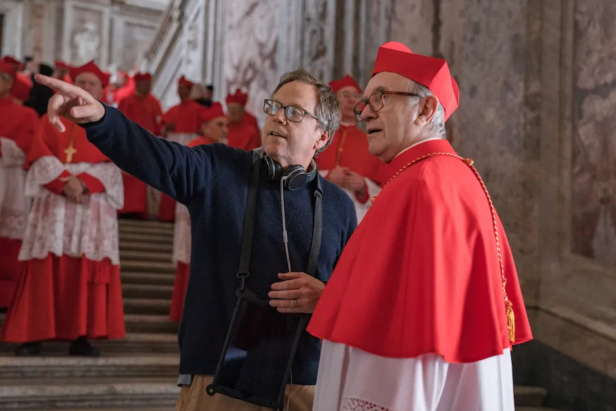 Rationel Foster kubiske Does 'The Two Popes' fairly represent Francis and Benedict? Critics say  'no' | Catholic News Agency