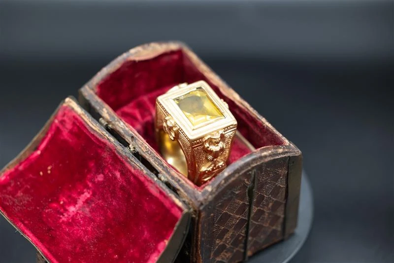 Priest’s collection of ‘old, rare and unique’ papal artifacts coming to Mall of America