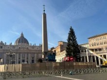 The fir tree and the Nativity scene are ready for the dedication in St. Peter’s Square on Dec. 15, 2025.