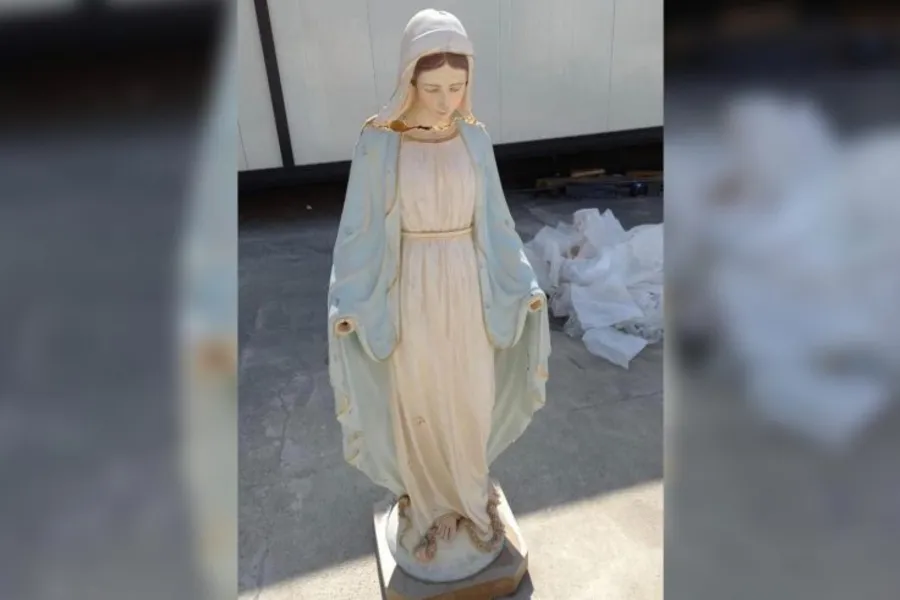 The restored Marian statue damaged by Islamic State during its occupation of Karamles, Iraq. Photo credits: Rocchi/SIR.?w=200&h=150