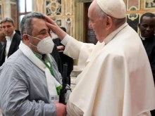 Pope Francis met with members of Voir Ensemble, a Christian movement of blind and visually impaired people on Feb. 19, 2022.