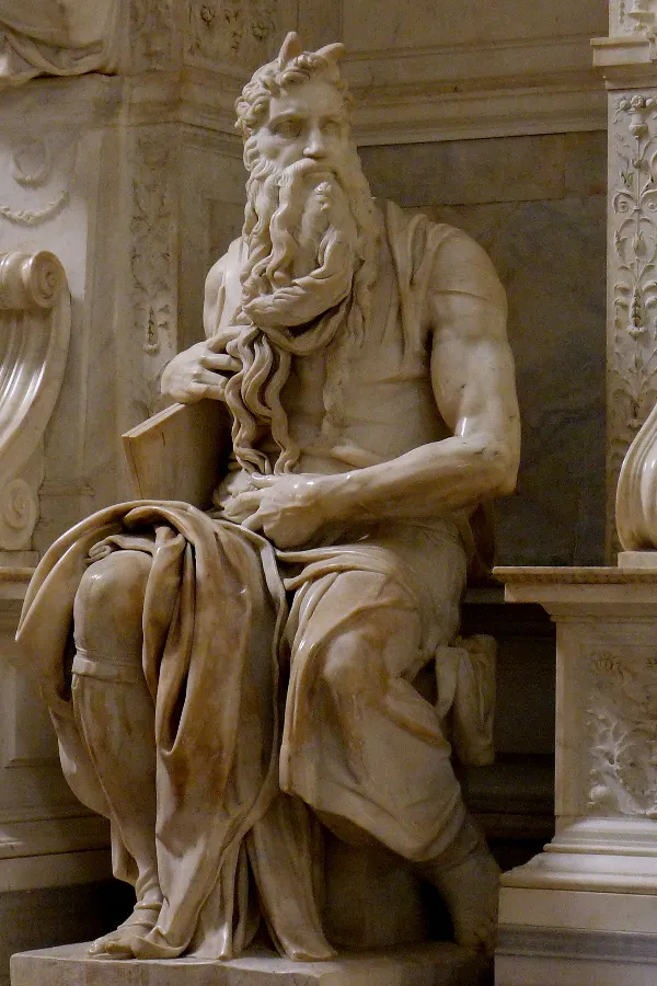 Michelangelo's Moses / Jörg Bittner Unna via Wikimedia (CC BY 3.0)