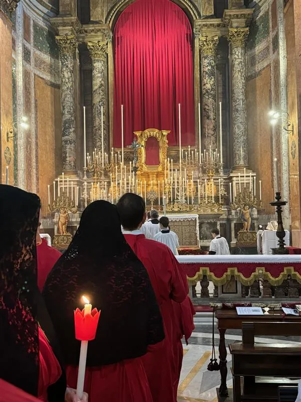 The celebration of the quarantore at Santissima Trinità dei Pellegrini. Credit: Jacob Stein
