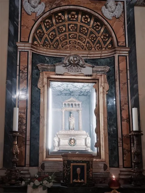 The altar dedicated to St. Agnes of Rome in the Sant’Agnese in Agone, a 17th-century Baroque church in Rome, located where the saint was martyred in the ancient Stadium of Domitian. Credit: Kate Cavanaugh Quiñones
