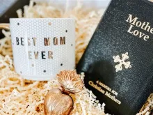Mother and Home gift set