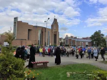 Catholics in Poland pray the Divine Mercy Chaplet, Sept. 28, 2022