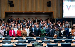 More than 200 world leaders at the U.N. headquarters in New York on Nov. 18, 2023, signed the “New York Commitment,” which seeks to restore the original meaning of the Universal Declaration of Human Rights on the occasion the 75th anniversary of its proclamation. Credit: Political Network for Values