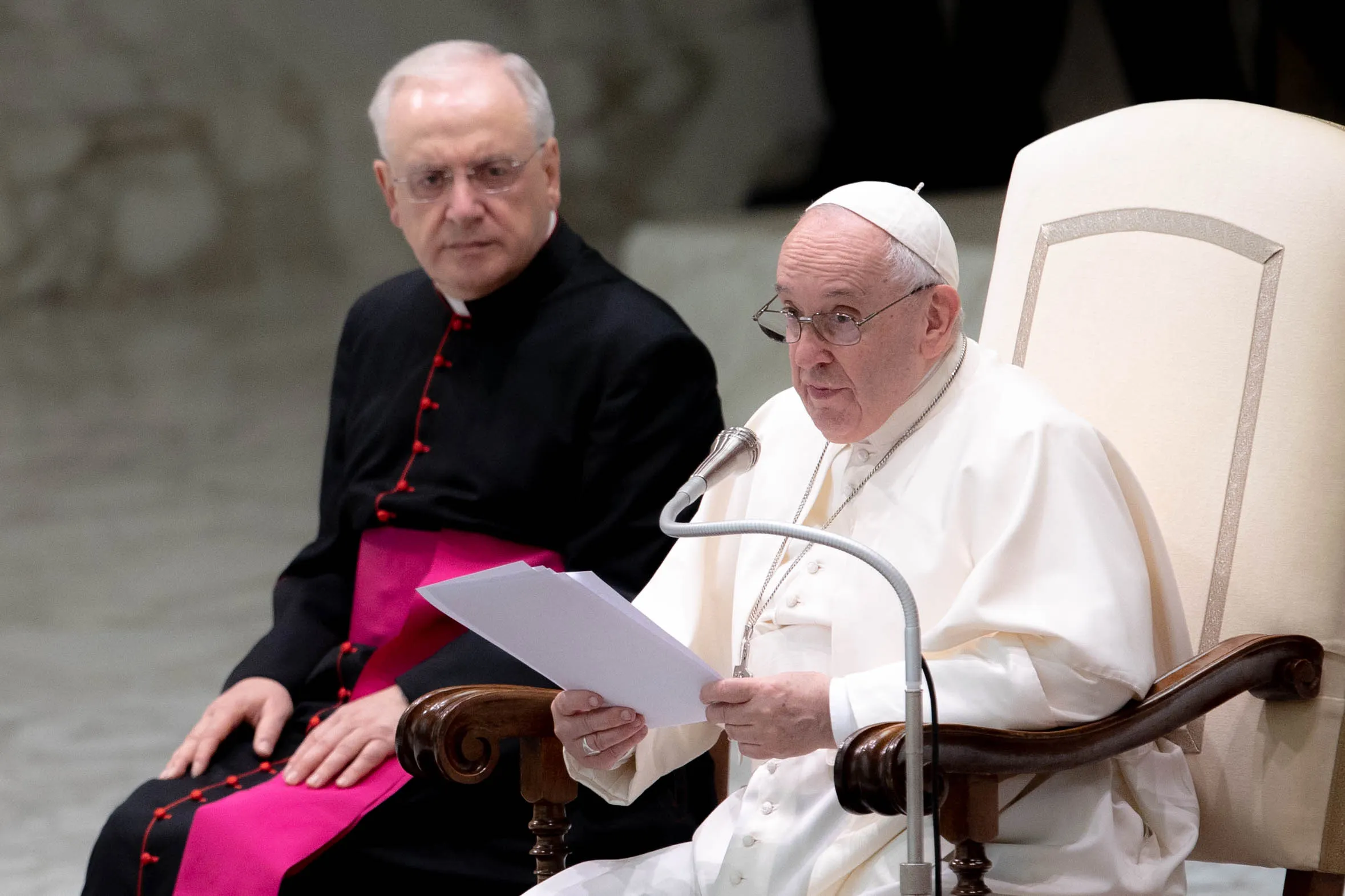 Pope Francis gives his general audience address in the Paul VI Hall of the Vatican Oct. 27, 2021?w=200&h=150