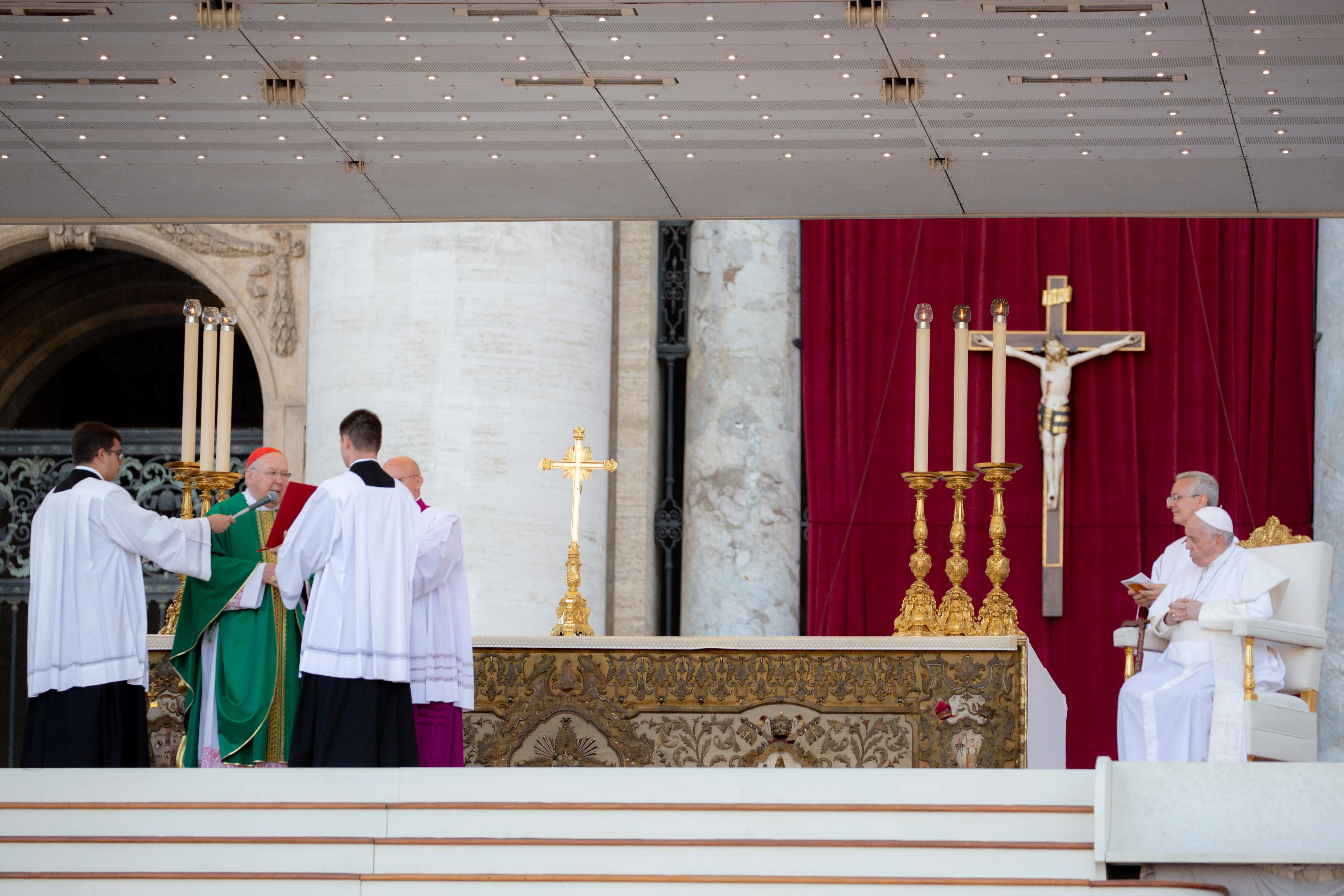 Cardinal Kevin Farrell celebrated Mass for the World Meeting of Families 2022 on June 25, 2022.?w=200&h=150