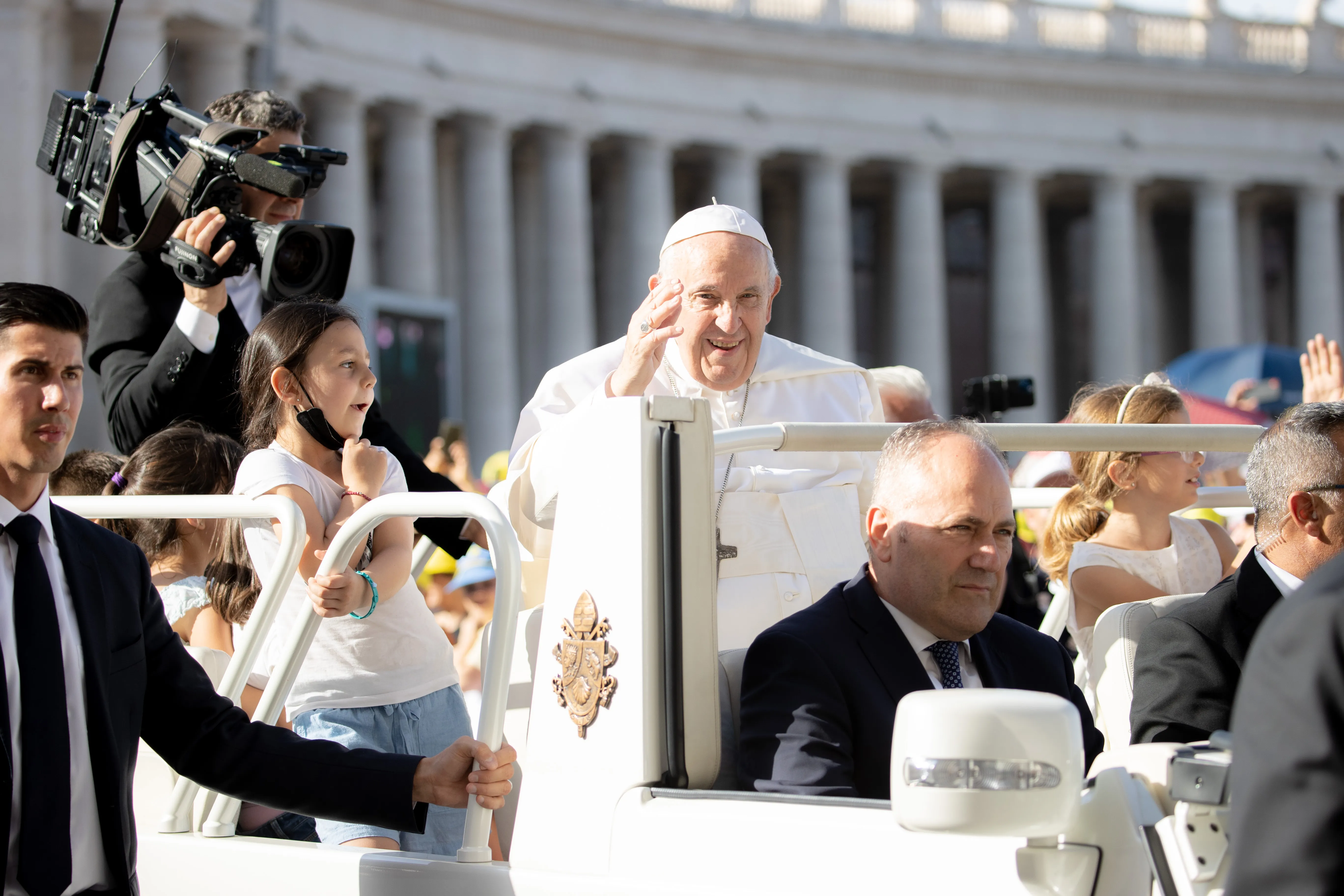 Pope Francis greets families in St. Peter's Square before Mass for the World Meeting of Families 2022 on June 25, 2022?w=200&h=150