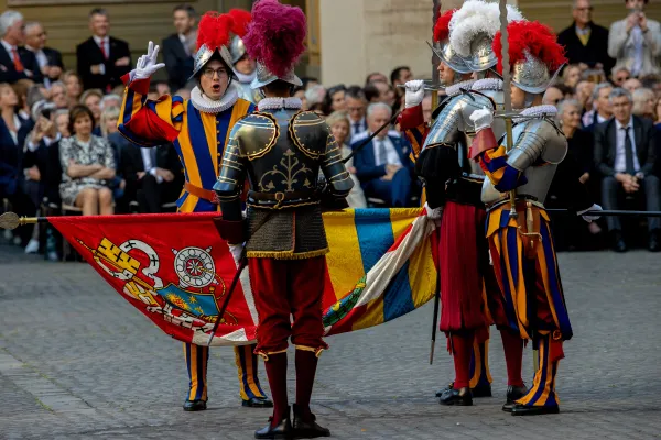 A new Swiss Guard swears to “faithfully, loyally, and honorably serve the reigning Pontiff” during a ceremony on May 6, 2023. Daniel Ibanez/CNA