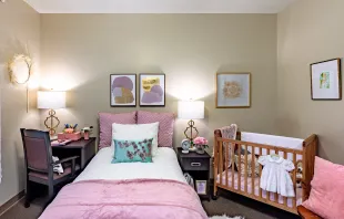 A room at MiraVia maternity home in North Carolina is ready to welcome an expectant mother and her child. Credit: Courtesy of MiraVia