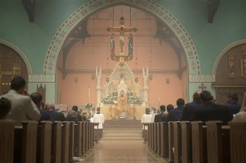 Holy Mass at Mount Calvary Catholic Church in Baltimore. The pastor, Father Albert Scharbach, told CNA that “families need to be fed spiritually; that’s the priority.”?w=200&h=150