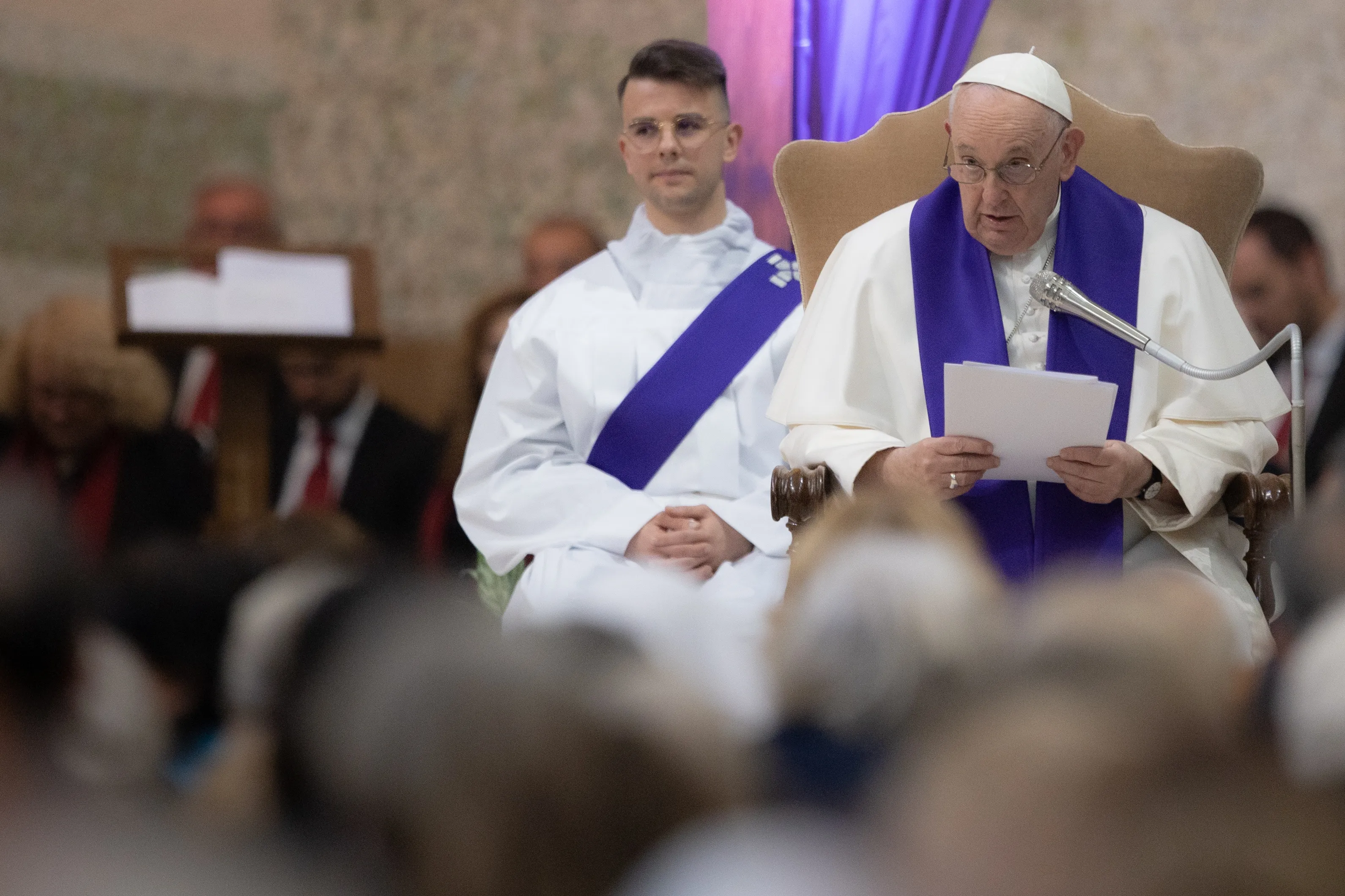Pope Francis heard confessions at a parish in Rome on Friday, March 17, 2023, and encouraged people to remember that God “holds out his hand and lifts us up whenever we realize that we are ‘hitting rock bottom.’”?w=200&h=150