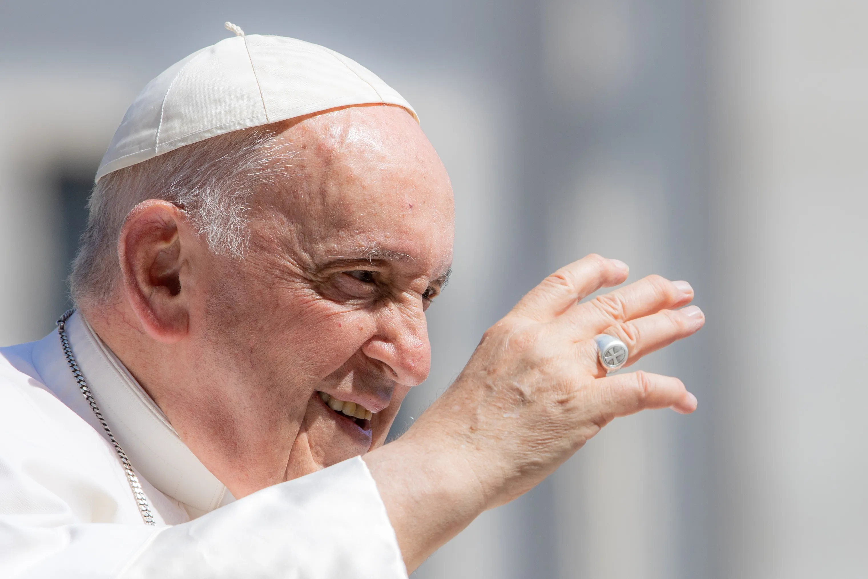 Pope Francis on the morning of June 7, 2023 shortly before heading to the hospital for abdominal surgery greets pilgrims at his general audience in St. Peter's Square.?w=200&h=150