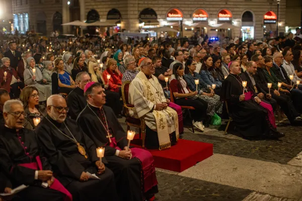 Cardinal Angelo De Donatis reflected on the glorious mysteries of the rosary during the Holy Land peace vigil on Oct. 15, 2023, in Rome. Credit: Daniel Ibáñez