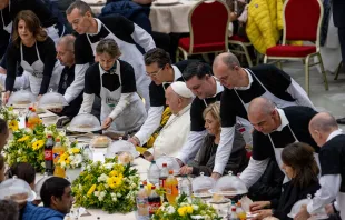 Waiters bring lunch to Pope Francis and those seated at his table on the World Day of the Poor on Nov. 19, 2023. The lunch was offered by Hilton Hotels and organized by the Vatican's charity office and the Sant'Egidio community. Credit: Daniel Ibanez/CNA