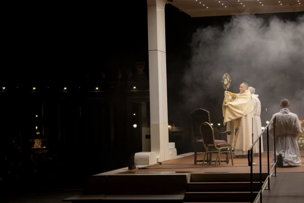Benediction during the first monthly eucharistic adoration in front of St. Peter's Basilica March 14, 2023. Daniel Ibanez/CNA