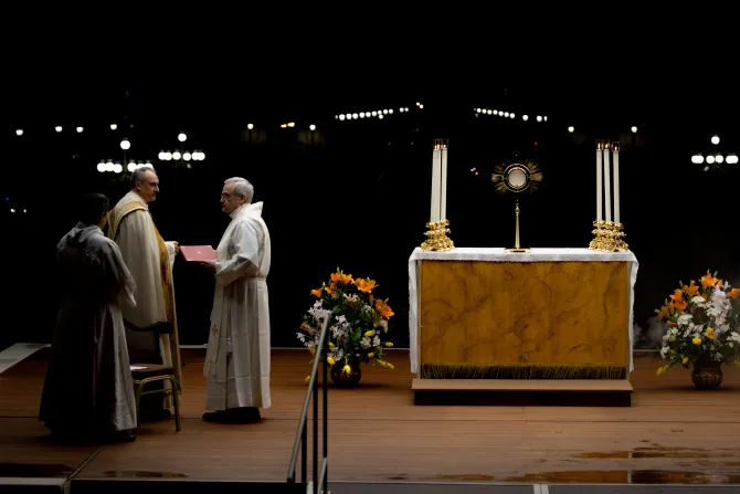 Eucharistic adoration