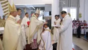 The Mass of episcopal consecration for Bishop Peter Wu Yishun was celebrated in the Church of Chengguan in the district of Jianyang in the city of Nanping and celebrated by Joseph Li Shan, the archbishop of Beijing, president of the Chinese Catholic Patriotic Association (CCPA), and vice chairman of the Chinese Catholic Bishops’ Conference.