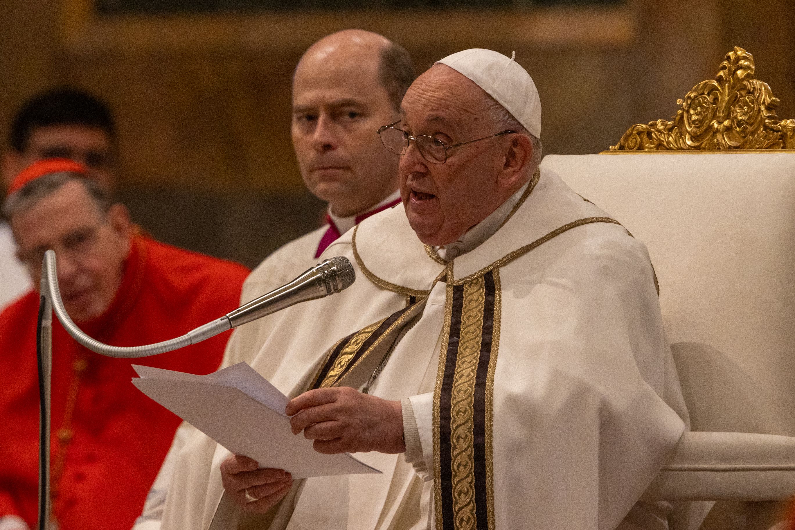 Christian unity must be rooted in prayer, pope says at ecumenical vespers