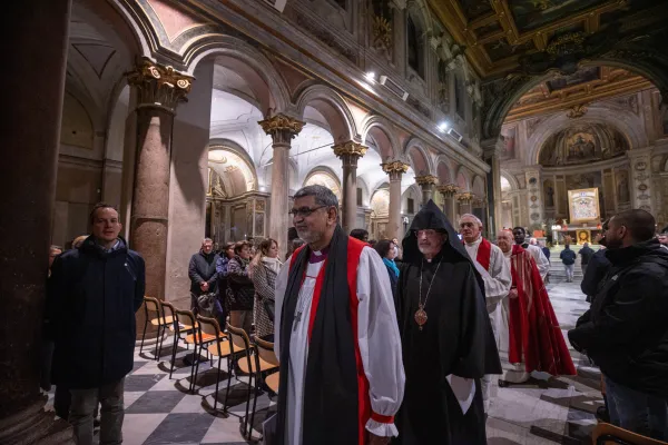 Members of the local Orthodox and Protestant Christian communities also took part in a prayer vigil honoring Christians who have been killed for their faith in recent years in Rome’s Basilica of St. Bartholomew on Tiber Island on Holy Tuesday, March 26, 2024. Credit: Daniel Ibañez/CNA
