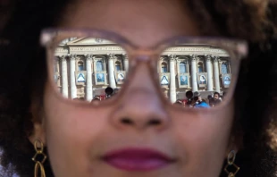 A pilgrim attends the canonization of St. John Henry Newman in Rome, Oct. 13, 2019. Mazur/cbcew.org.uk.