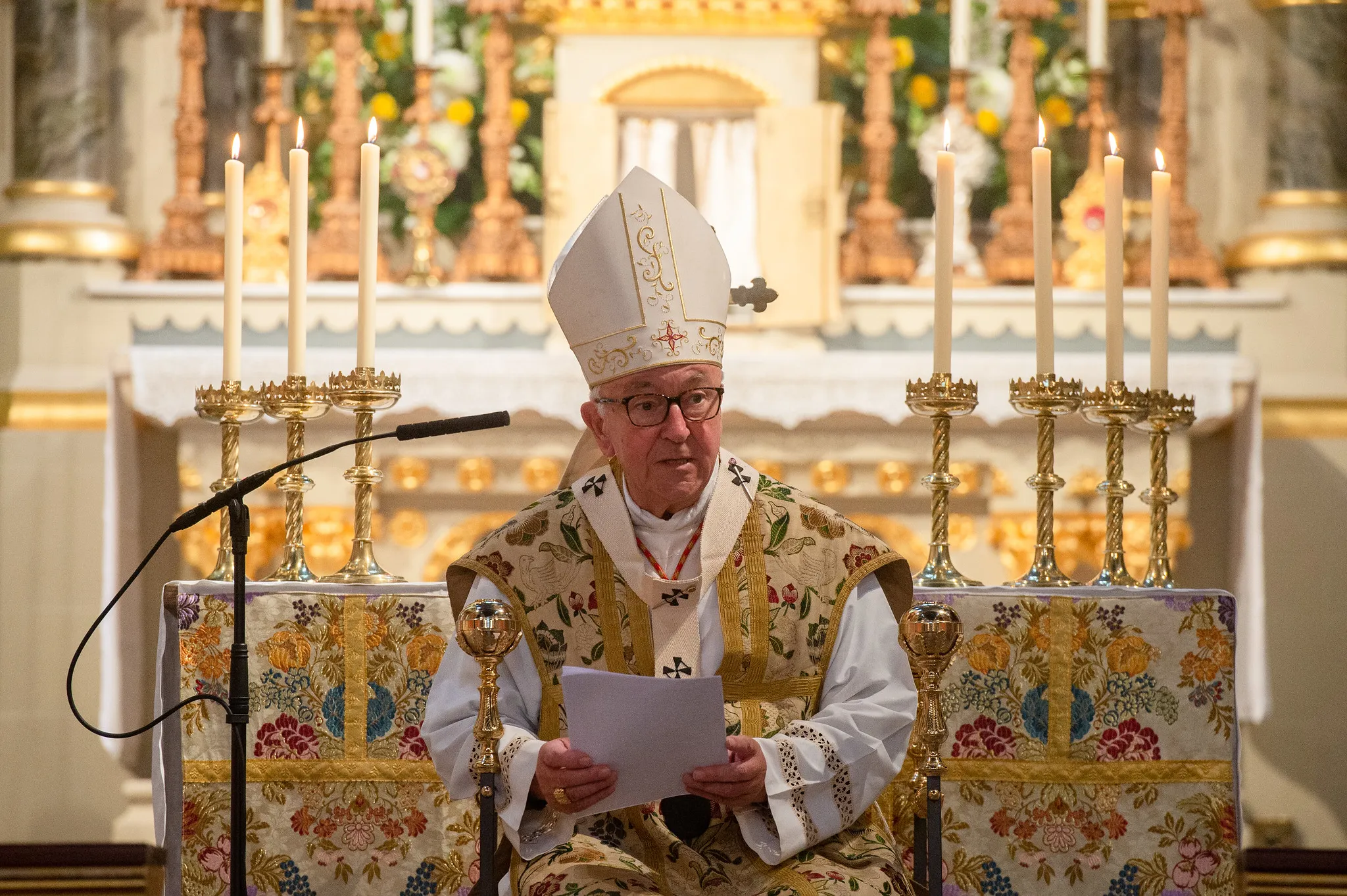 Cardinal Vincent Nichols celebrates a Pontifical Votive Mass of the Blessed Sacrament at Corpus Christi Church, Maiden Lane, London, Sept. 11, 2021.?w=200&h=150