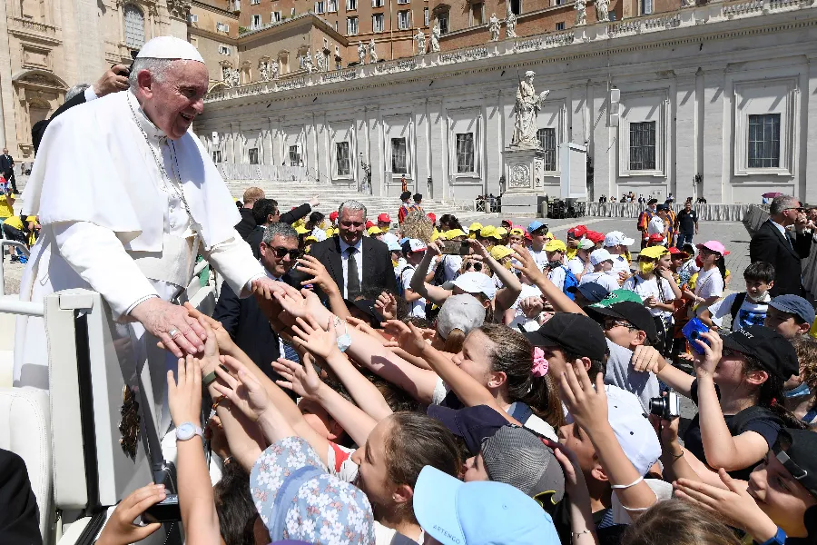 Pope Francis’ general audience in St. Peter’s Square, June 1, 2022.?w=200&h=150