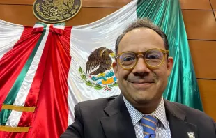 Former congressman Rodrigo Iván Cortés will be forced to publish a daily court-authored apology online for 30 days in punishment for having referred to congressional representative Salma Luévano as a man. Credit: ADF International