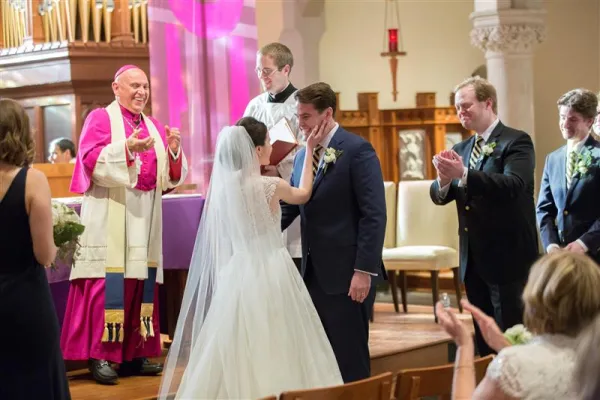 Bishop Mario Eduardo Dorsonville at the wedding of Steve and Courteney Simchak in 2019. Credit: Photo by Jaclyn Lippelmann Photography, courtesy of Steve and Courteney Simchak.