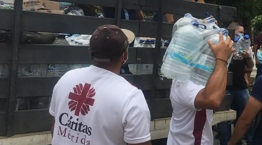 Caritas Merida assists in solidarity work after heavy rains in the Venezuelan state. Credit: Caritas Merida.