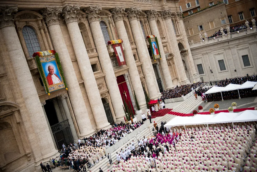 The canonizations of St. John Paul and St. John XXIII in St. Peter’s Square, April 27, 2014.?w=200&h=150