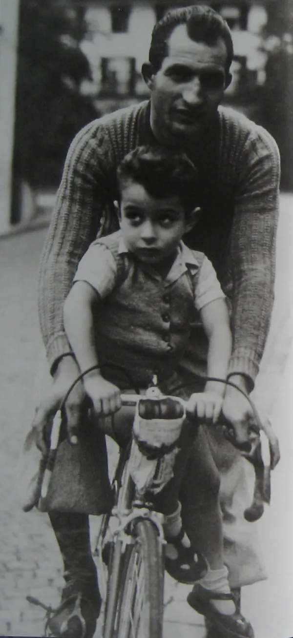Gino Bartali with his son Andrea. / Courtesy of the Bartali family.
