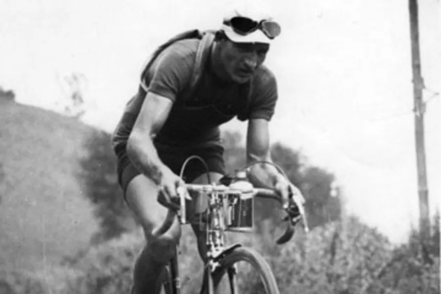 Gino Bartali (1914-2000) competing in the 1938 Tour de France.?w=200&h=150