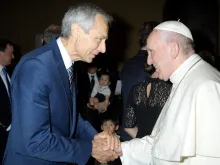 Ján Figeľ, special envoy for the promotion of freedom of religion outside the EU from 2016 to 2019, meets Pope Francis in 2018.