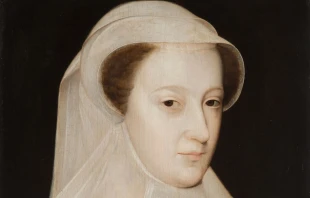 A detail from a portrait of Mary, Queen of Scots by François Clouet, 1560. Public domain.