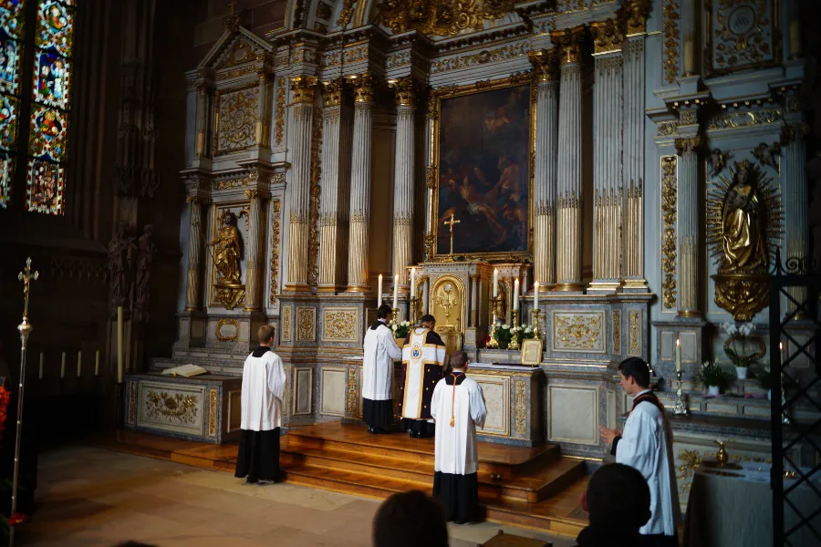 Tridentine Mass in Strasbourg Cathedral, France.?w=200&h=150