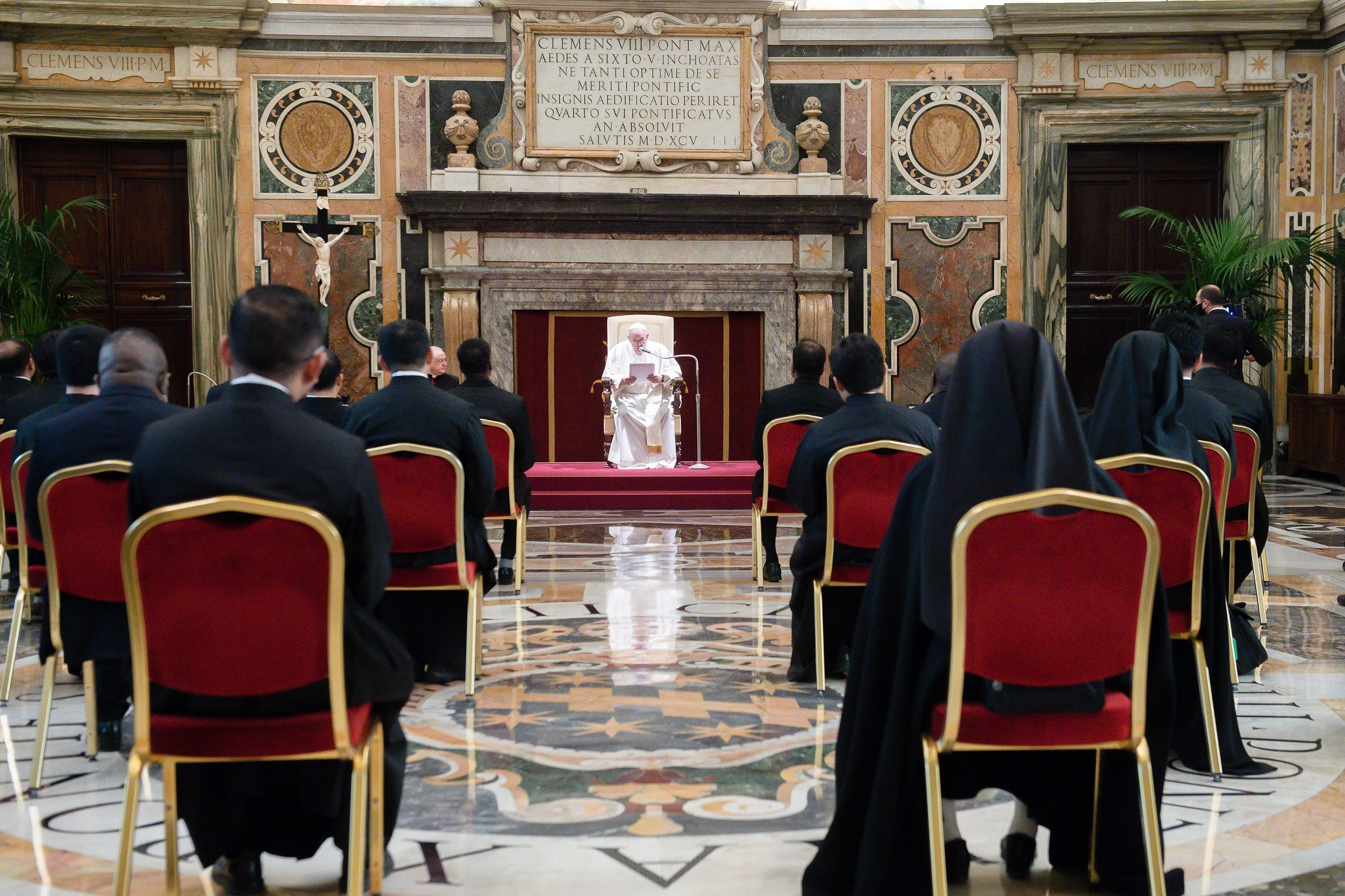 Pope Francis addresses members of Rome's Pontifical Filipino College March 22, 2021.?w=200&h=150