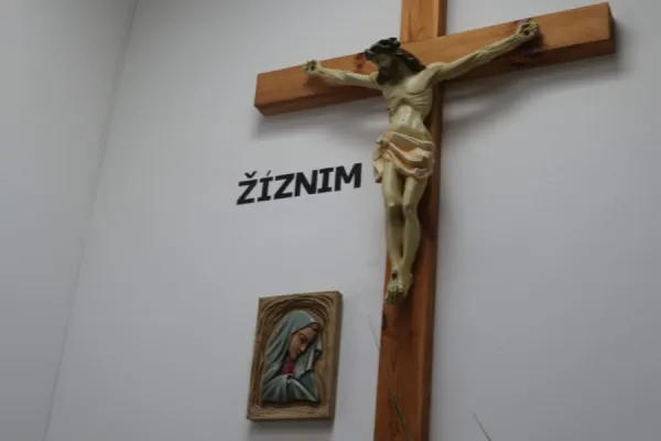 A crucifix with the words ‘I thirst’ at the Bethlehem Center in Bratislava, Slovakia. Andrea Gagliarducci.